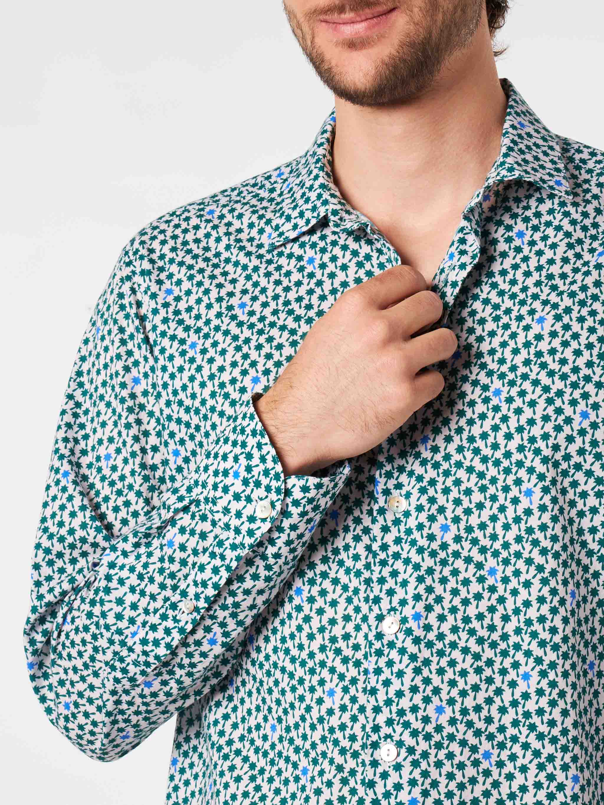 Man muslin cotton Sikelia shirt with palms print - Image 3