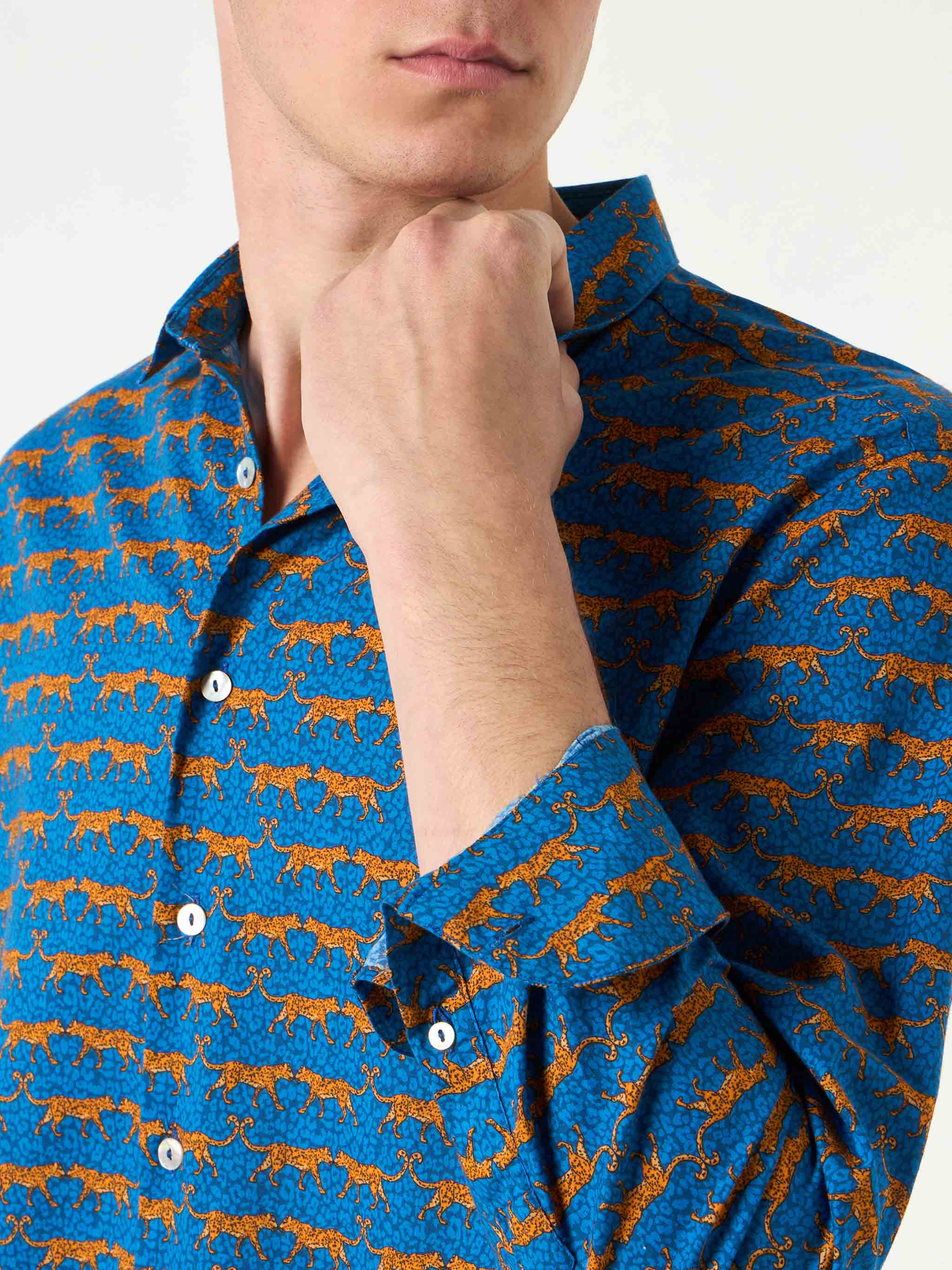Man muslin cotton Sikelia shirt with wild cat print - Image 3